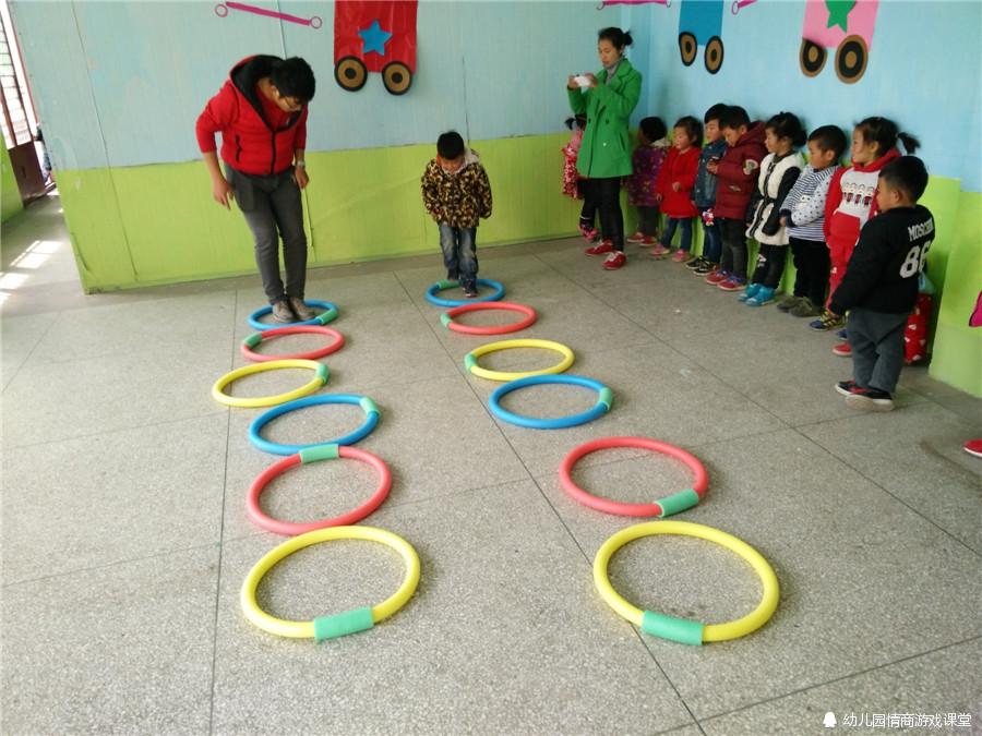 赣榆星光幼儿园情商游戏课:花样海绵棒