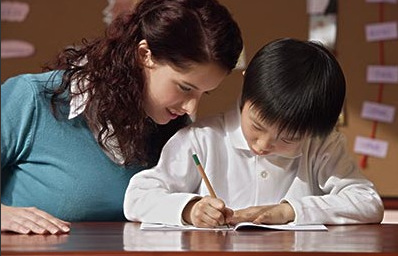 不管是小学生还是初中生,作业都比较多,许多孩子喜欢先挑简单的开始做