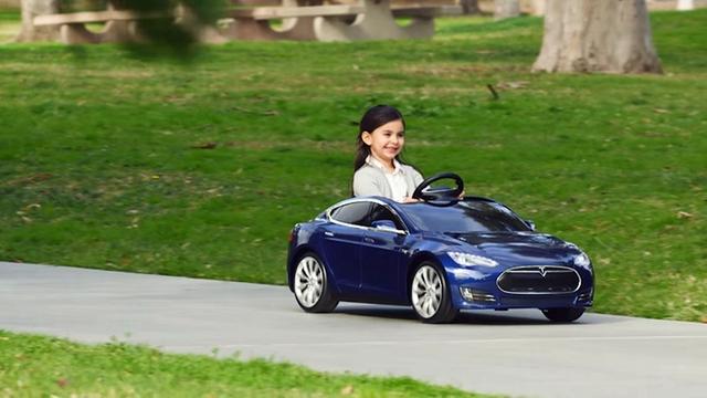 仿真特斯拉Model S儿童版电动车 - 微信公众平