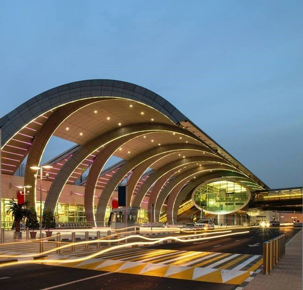迪拜国际机场的  种享受模式