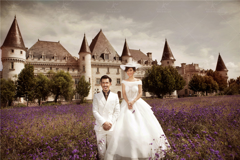 城堡婚纱照_卡通城堡图片