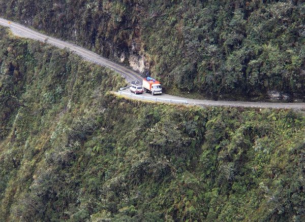 公路旅行 千万别去世界上最危险的绝美公路