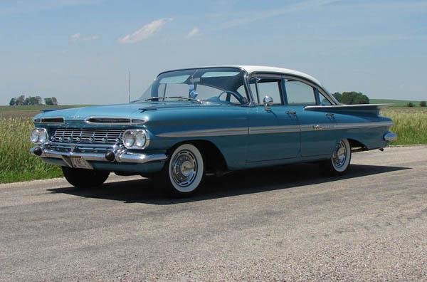 雷蒙是一辆1959款雪佛兰impala lowrider,他是芙蓉的丈夫,车牌为l0w