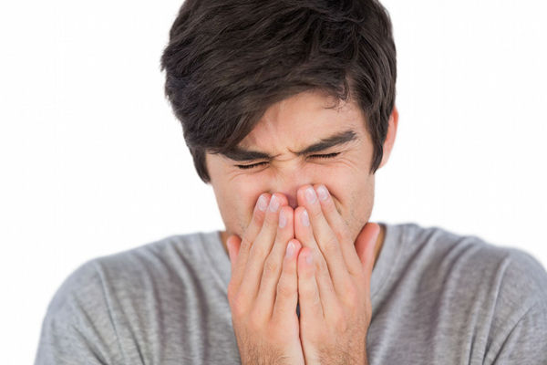 靠谱,中医告诉你口臭是什么引起的及预防方法