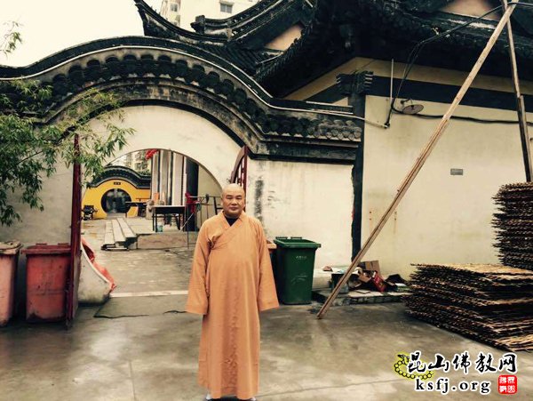 江苏昆山市佛协会长秋风法师参访南通佛教居士林