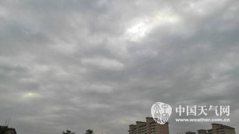 北京今天有小雨最高气温仅15℃ 周四或猛升至29