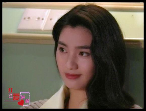 第一女主不相上下长发飘逸,青春正好的年纪出自:1993年《原振侠》年龄