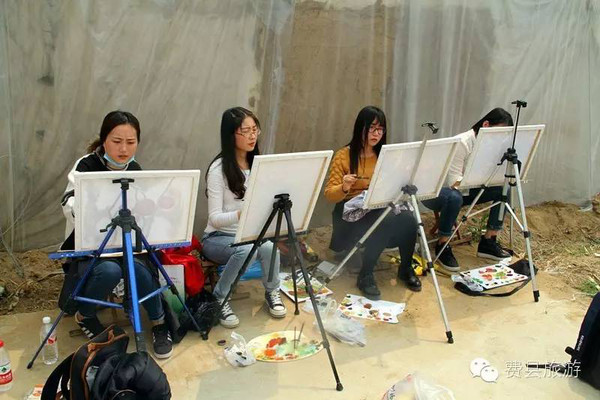 临沂大学美术学院到胡阳镇开展写生绘画活动
