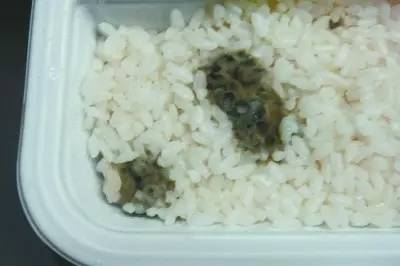 变质的米饭