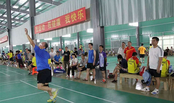 三亚最专业羽毛球馆建成运营 五一推特惠活动