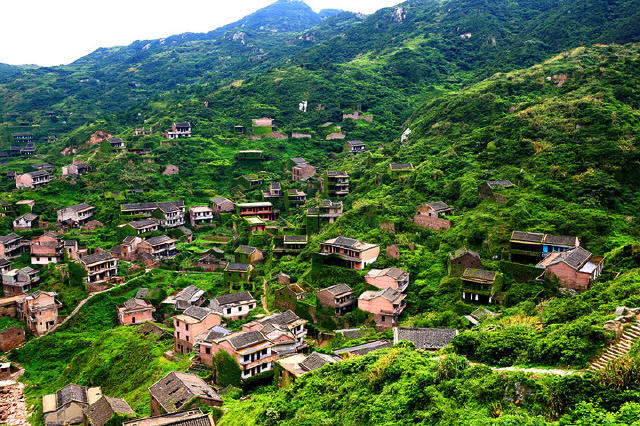 人类离开十年后,这里成了中国最美的无人村