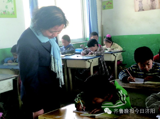 济阳这位农村小学教师工作30年,竟有20年任教