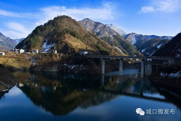 城口县人口_南家寨看县城(2)