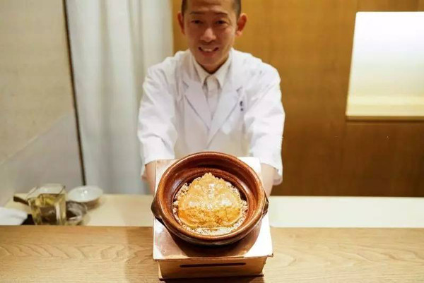一座难求的日本米其林餐厅,如何百发百中地预