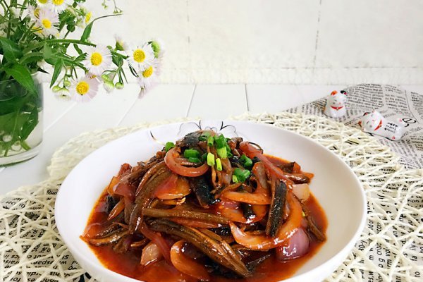 上海新东方烹饪学校教你做洋葱炒鳝丝