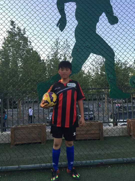 31 李澜翔 海淀实验小学三11班 年龄9岁,球龄2年 32 吕硕承 史家小学