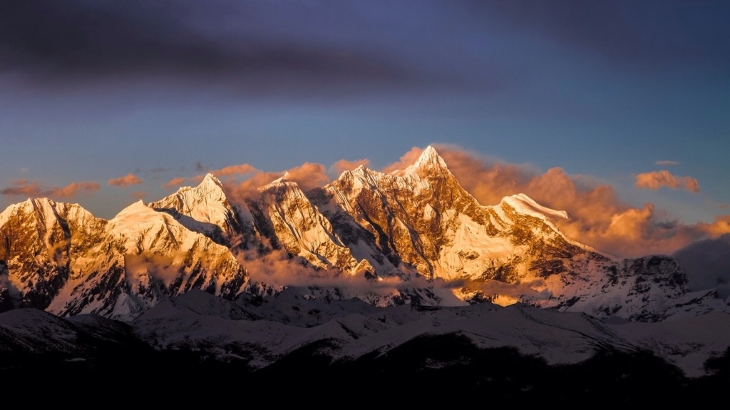 小米2s自带的那个雪山壁纸,发过来q806.117.