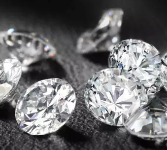 天然钻石与合成钻石在特征上存在哪些区别