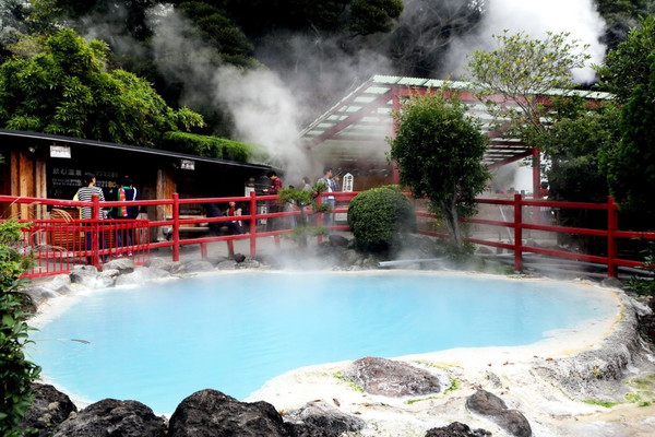 九州是日本的温泉之乡,日本90%的温泉都集中在这里.