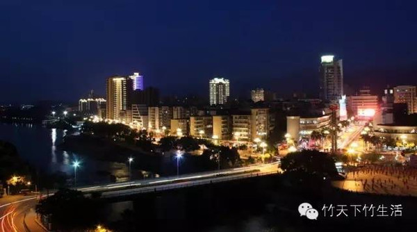 其它 正文  观景台位于永安市上坪村西溪自然村,海拔1205m,距永安市区