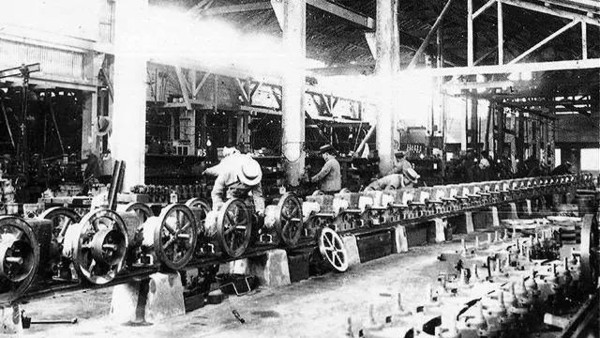 早期日产工厂的70米生产线