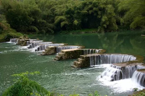 活动时间:5月19日   景区免费开放   地址:东兰县陵园街,东兰县武