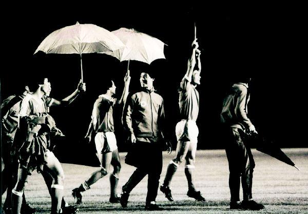 1985年--中国足球五·一九事件,球迷暴力冲突