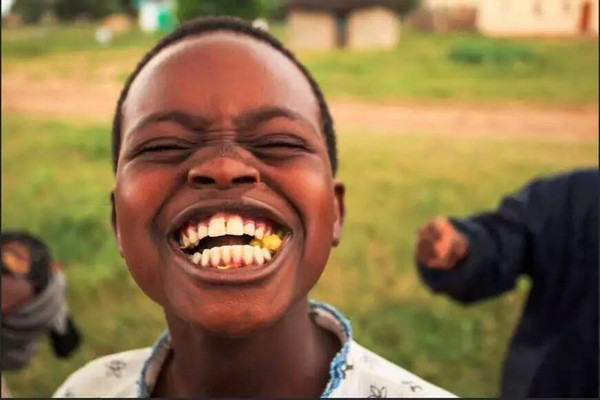 非洲人的牙齿会继续白下去吗?
