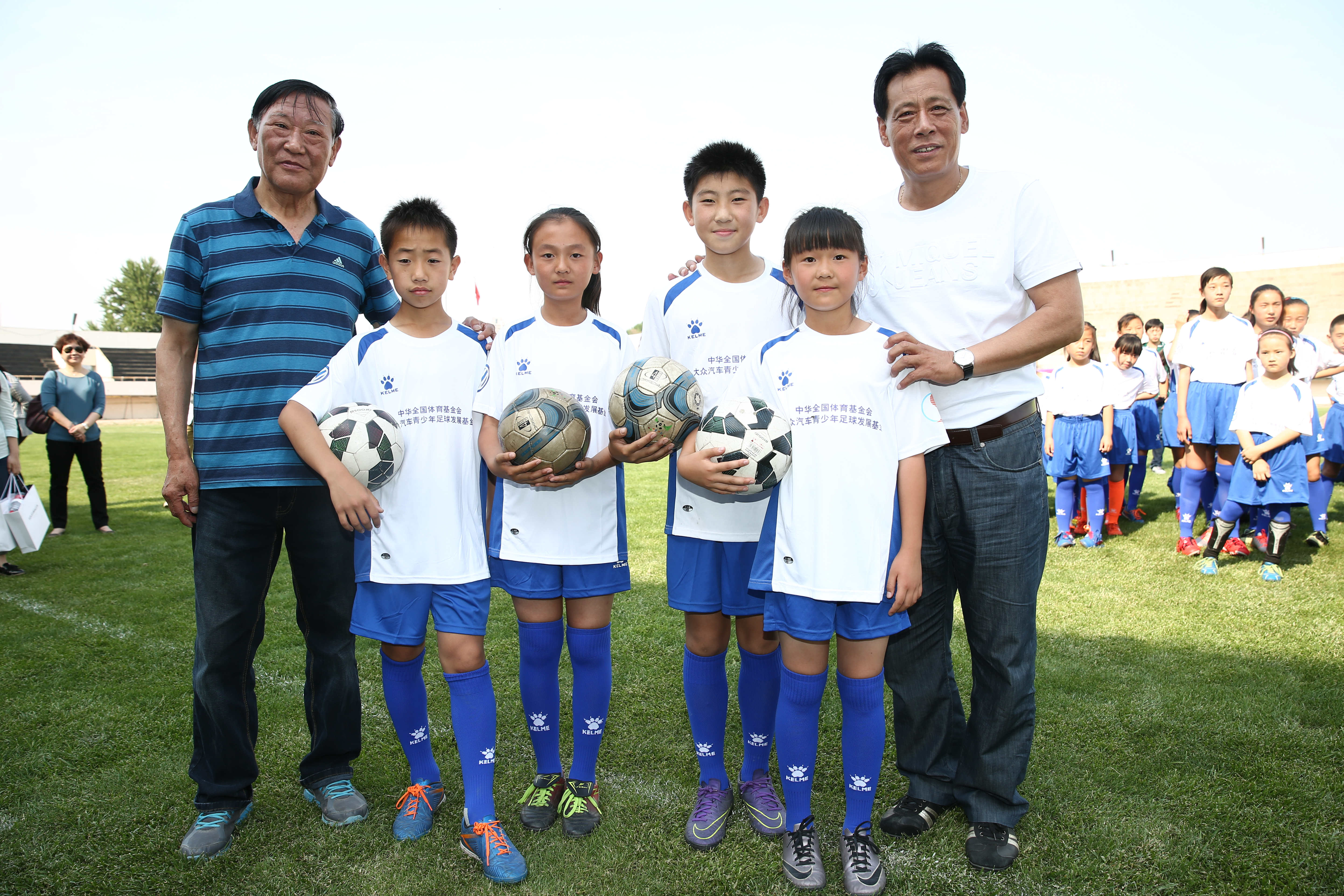 大众汽车青少年足球训练营在天津启动