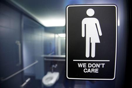 美国耶鲁大学拟推无性别厕所，尊重变性学生权利-搜狐教育
