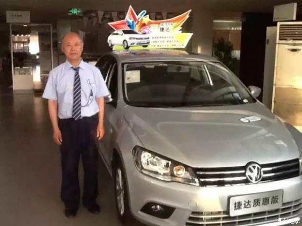 67岁销售顾问曾一个月卖30多台车