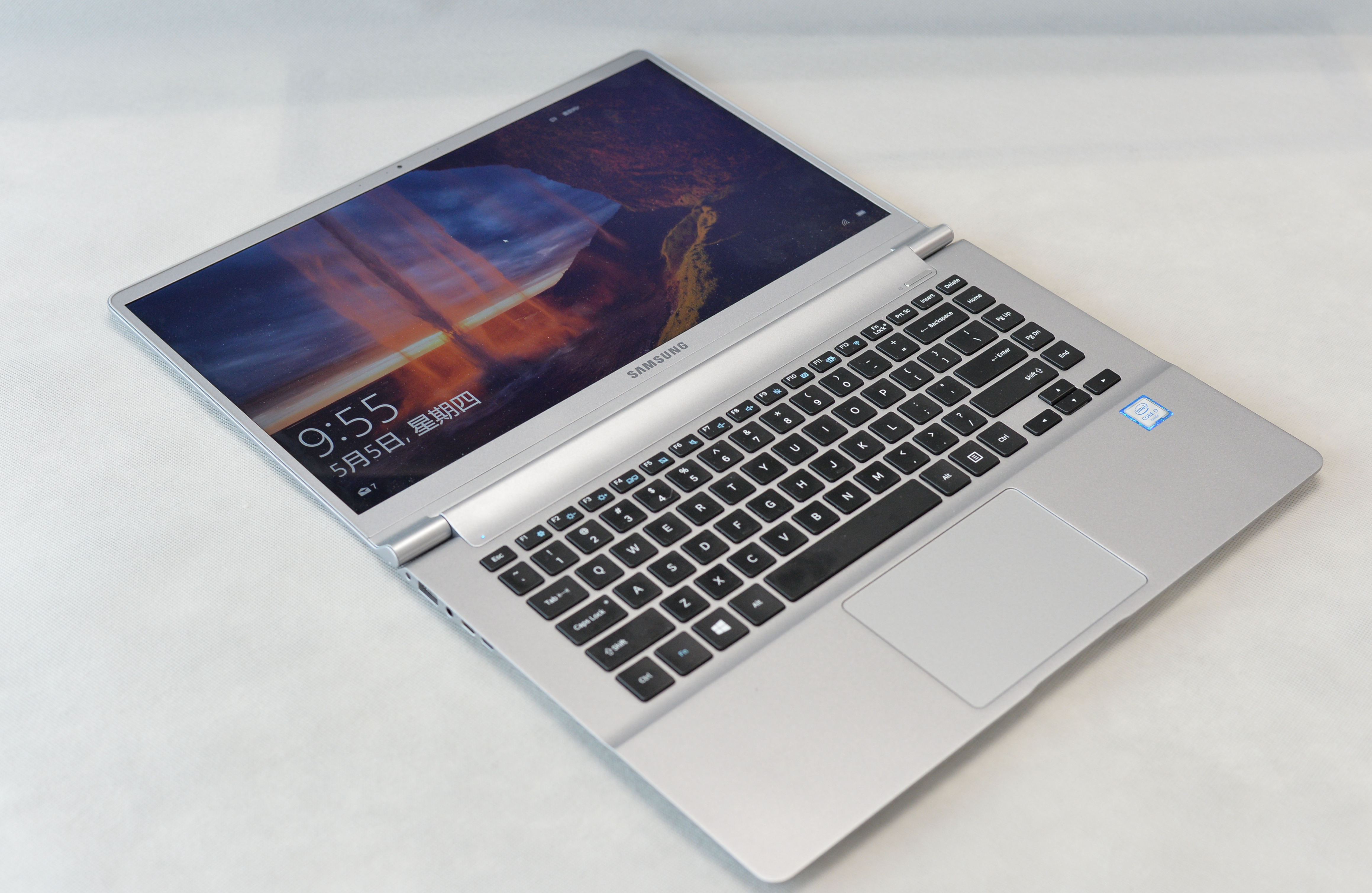 三星Notebook 9试用：高端轻薄笔记本的典范之作-搜狐科技