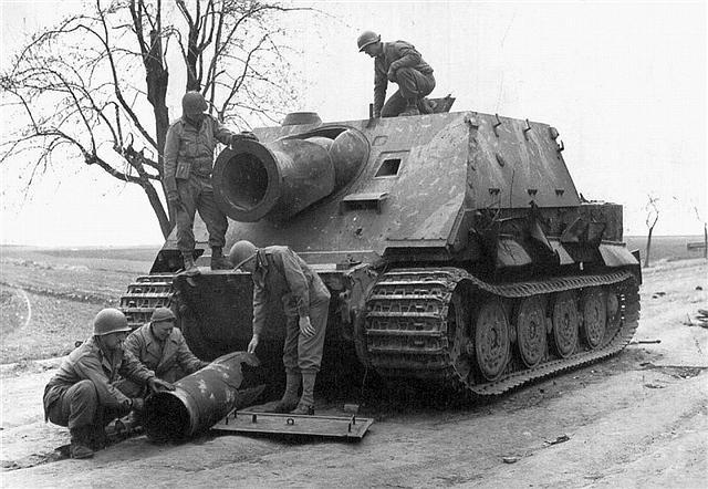 史上最大火炮的装甲怪兽纳粹的突击虎