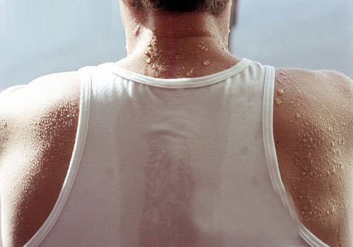 跑步排汗是好事,但得了汗斑怎么办呢?
