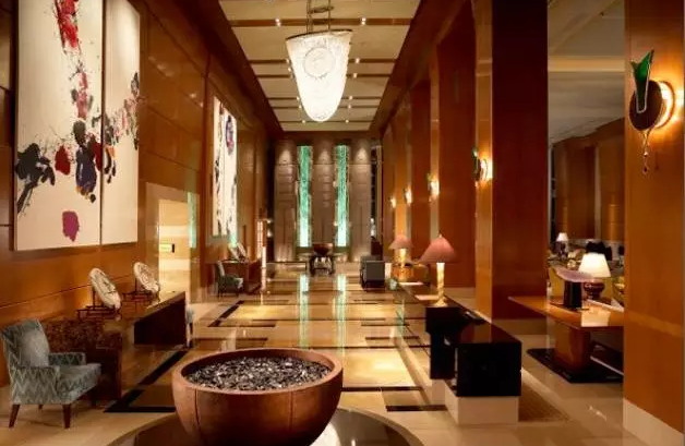 除了餐厅,日本还有最顶级的米其林5星酒店!