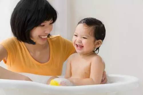 6个提升宝宝智能的洗澡小游戏?!