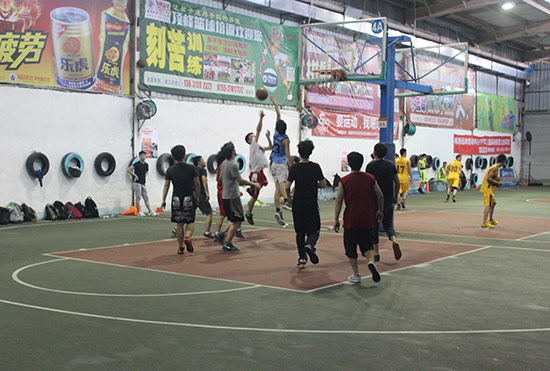 深圳嘉华学校学士后Java专业举行班级篮球赛