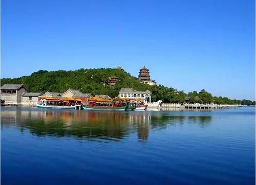 天气这么热,来颐和园的昆明湖避避暑吧!