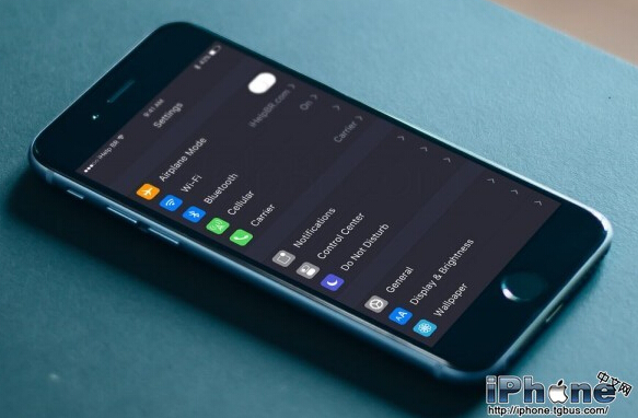iOS10暗色主题与iPhone7分屏模式抢先看