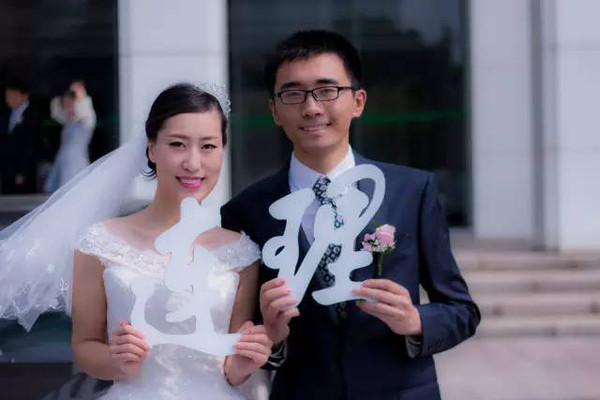 大连理工大学24对情侣举办集体婚礼?,真的太浪