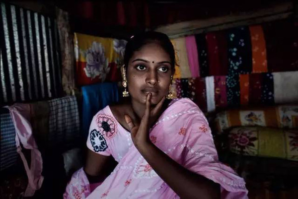 妓院里的女孩:摄影师探秘孟加拉性产业