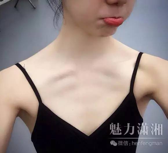 十一岁女孩子的左侧胸部疼,乳房里有个硬块,是不是发育不良啊!