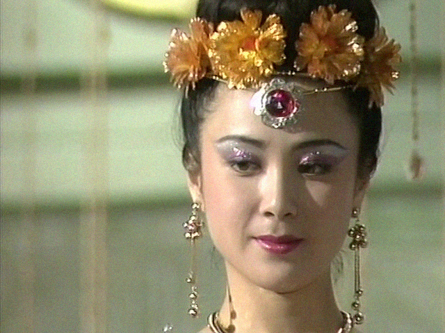 傅艺伟-妲己,1990年的《封神榜》,里面傅艺伟是很多80后心中永远难忘