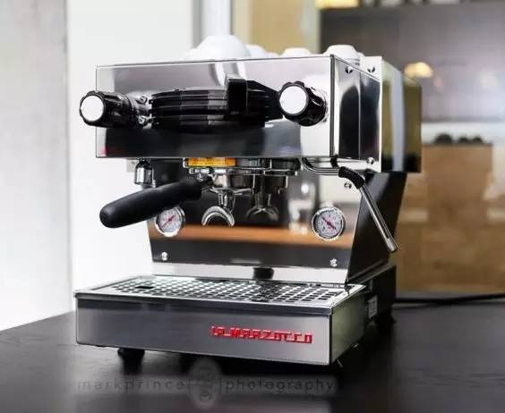 全自动和半自动浓缩咖啡机在欧洲地区的使用