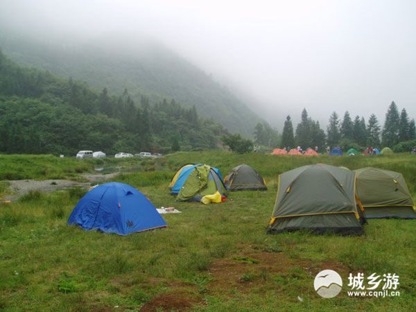 再来说说森林公园,云篆山旅游风景区是重庆老"巴渝十二景"和"巴南新