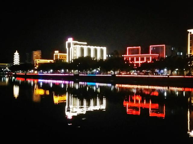 恩平市区夜景