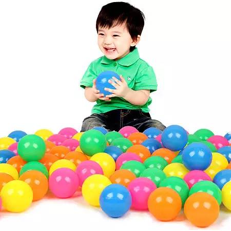儿童玩具多种多样,如何选择合适的玩具陪伴宝