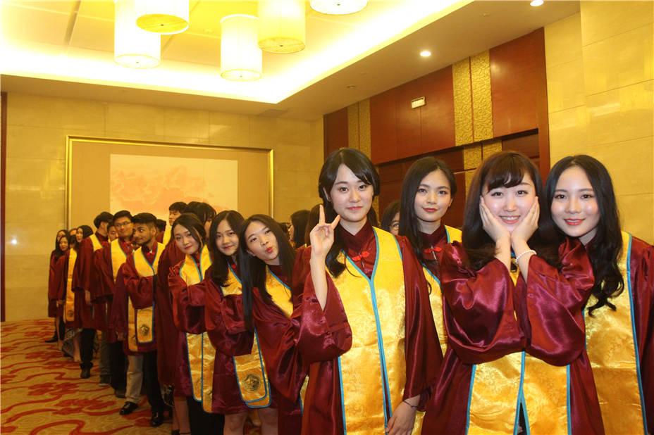 广州亚加达国际学校创造学生的黄金时代