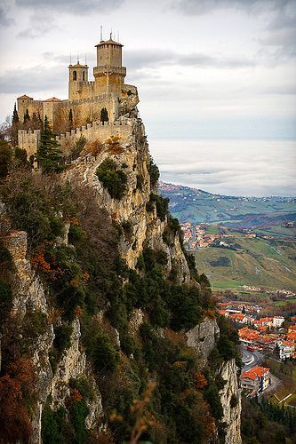 悬崖上的王国--圣马力诺(San?Marino)