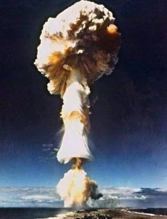 掌知识0202世界第一颗原子弹爆炸内幕全美国只有12人知道